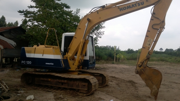 KOMATSU PC 120- 5