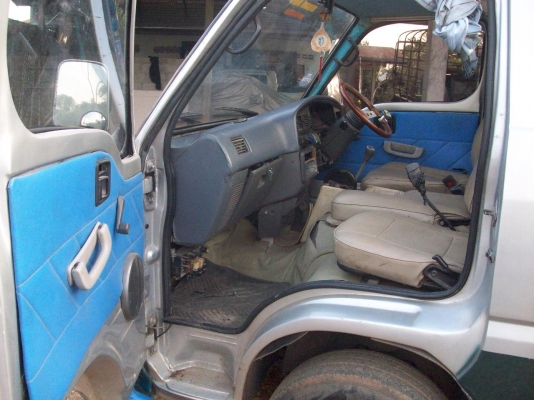 รถตู้ช่วงยาวพร้อมใช้งานเอกสารพร้อมโอน ทะเบียน 57