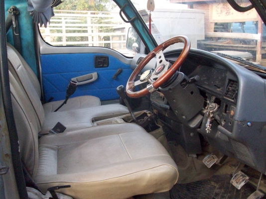 รถตู้ช่วงยาวพร้อมใช้งานเอกสารพร้อมโอน ทะเบียน 57