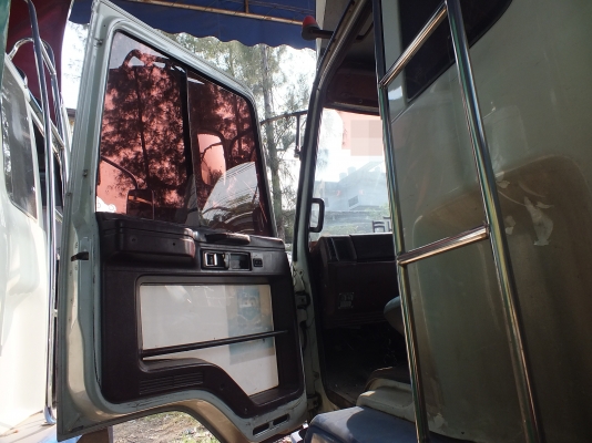 ISUZU FXZ  ติดต่อปารวี   0839686255