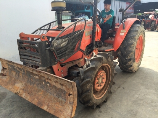 ขายรถไถคูโบต้า มือสองถูกม๊าก มาก M7040 พร้อม ใบมีดหน้า หาง พรวน6จาน ราคา 280,000 มีคลิปการทดสอบให้ดูด้วย