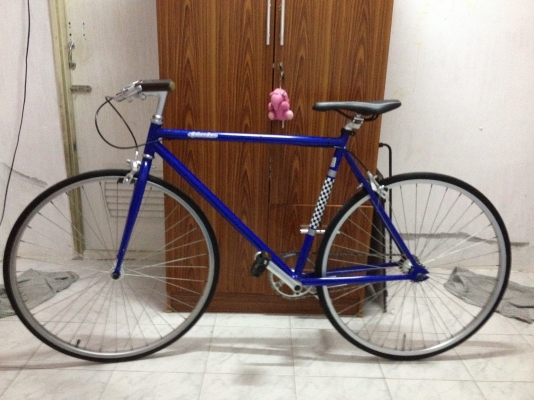 ขายจักรยานฟิกเกียร วินเทจ สีน้ำเงิน ล้อ700c จานหน้าSHIMANO 600 มีเบรคหหน้า-หลัง สภาพสวยพร้อมปั่น ราคา7900บาท กทม ขายจักรยานฟิกเกียร วินเทจ สีน้ำเงิน ล้อ700c จานหน้าSHIMANO 600 มีเบรคหหน้า-หลัง สภาพสวยพร้อมปั่น ราคา7900บาท กทม