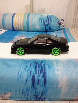 ขายรถบังคับสายพาน ไฟฟ้า รีโมทดิจิตอลของ futaba 2pl พร้อมเล่น รายละเอียด ติดต่อ โทร0875077464โส ไห้หมดเลย ตามรูปเลยคับ ราคา4500บาท