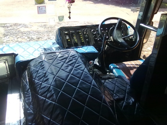 รถบัสพัดลม 50 ที่นั่ง เครื่อง Nissan เครื่องเสียง ทีวีพร้อม