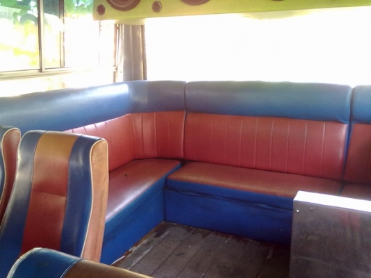 รถบัสพัดลม 50 ที่นั่ง เครื่อง Nissan เครื่องเสียง ทีวีพร้อม