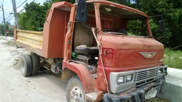 (คันนี้ยังอยู่)HINO 117 แรงKM505 6ล้อดั้ม หกล้อกลางเครื่อง WO4D ยาง8.25-16 รถเดิมๆอยู่ ไม่มีเล่ม  อย่างอื่นดี...