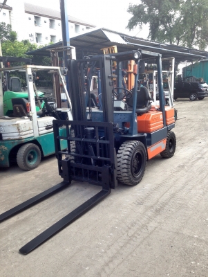 -:-*&bull;*ข า ย ร ถ ย ก เ ก่ า น อ ก*&bull;*-:- TOYOTA 5FG30 เสาสูง3เมตร หิ้งฟ็อก สนใจสินค้า083-062-0223