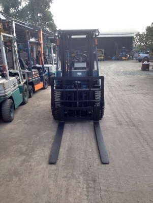 -:-*&bull;*ข า ย ร ถ ย ก เ ก่ า น อ ก*&bull;*-:- TOYOTA 5FG30 เสาสูง3เมตร หิ้งฟ็อก สนใจสินค้า083-062-0223