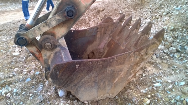 ขายซากDAEWOO SL220LC-V แบคโฮ รุ่น5 ไฟไหม้ โดนเครื่อง หัวเก๋ง ขายตามสภาพ...