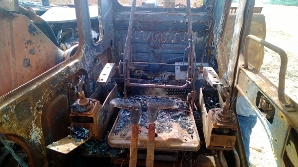 ขายซากDAEWOO SL220LC-V แบคโฮ รุ่น5 ไฟไหม้ โดนเครื่อง หัวเก๋ง ขายตามสภาพ...