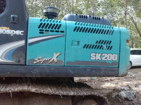 รถแบคโฮ ยี่ห้อ KOBELCO  SK200-8