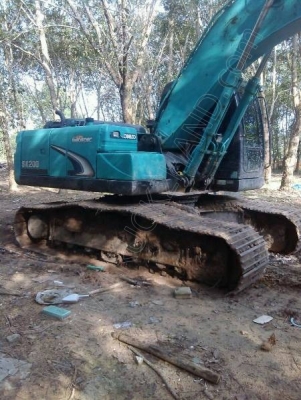 รถแบคโฮ ยี่ห้อ KOBELCO  SK200-8