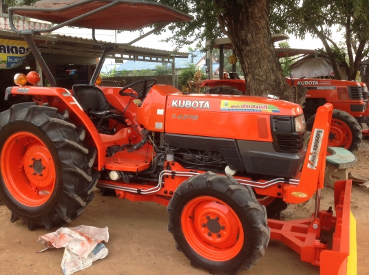 ปัญญาแทรคเตอร์มาแล้ว...จัดมาให้ครับ รีบโดยด่วน.คูโบต้า L4508 พร้อมใบมีดตราช้าง จัดส่ง จ.ระยอง