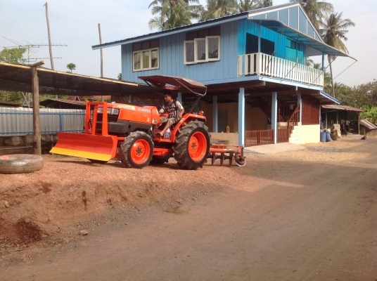 ปัญญาแทรคเตอร์มาแล้ว...จัดมาให้ครับ รีบโดยด่วน.คูโบต้า L4508 พร้อมใบมีดตราช้าง จัดส่ง จ.ระยอง