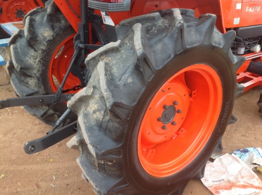 ปัญญาแทรคเตอร์มาแล้ว...จัดมาให้ครับ รีบโดยด่วน.คูโบต้า L4508 พร้อมใบมีดตราช้าง จัดส่ง จ.ระยอง