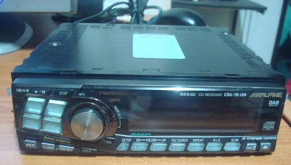 ขาย ALPINE CDA-7893R  ครับ