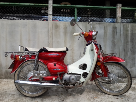 เพื่อนฝากขาย c70 มีเล่มทะเบียนแต่โอนไม่ได้ สนใจติดต่อที่เบอร์ 086-5616031