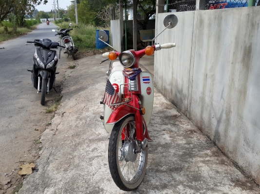 เพื่อนฝากขาย c70 มีเล่มทะเบียนแต่โอนไม่ได้ สนใจติดต่อที่เบอร์ 086-5616031