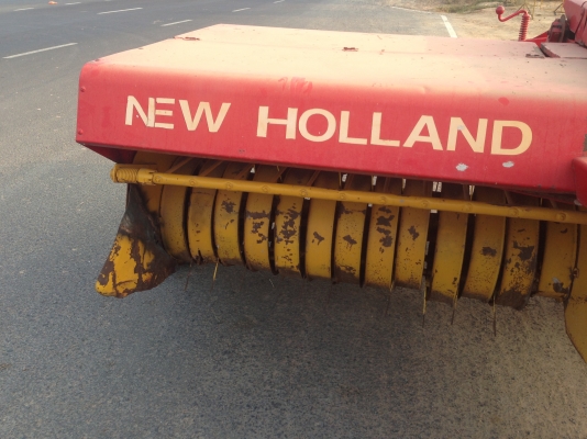 ขายเครื่องอัดฟางยี่ห้อ NEWHOLLAND รุ่น 272 มีภาพวีดีโอ ใช้งานดีแต่ไม่ค่อยได้ใช้งาน สภาพสวยพร้อมใช้งาน ราคา 98000 บาท คุยกันได้ครับ  สนใจติดต่อ คุณชัยยา สตึก โทร 081-9972972  089-8451778