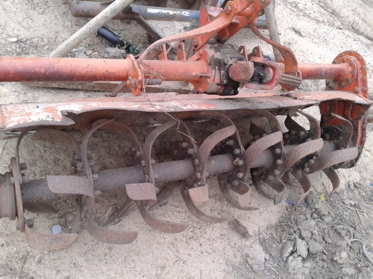 ขายรถไถL2202ข้างขาวสภาพสวยพร้อมใช้สภาพเดิมๆ