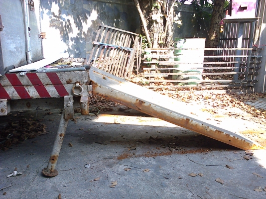 ขายเทเลอร์ลากเครื่องจักหรืออื่นๆ ยาว5เมตร 4ล้อกว้าง2เมตร มีหางขึ้น ขายเทเลอร์ลากเครื่องจักหรืออื่นๆ ยาว5เมตร 4ล้อกว้าง2เมตร มีหางขึ้น