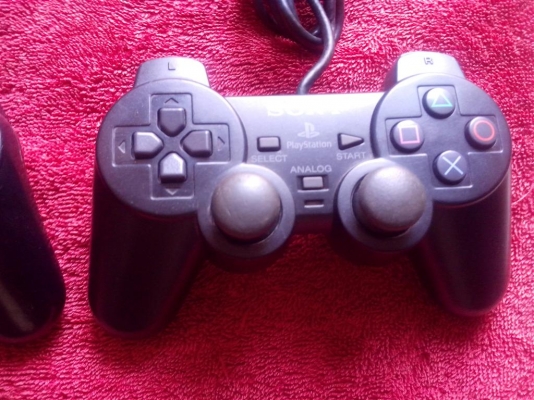 ขายเกมส์ PS2 อุปกรณ์ ดังรูป