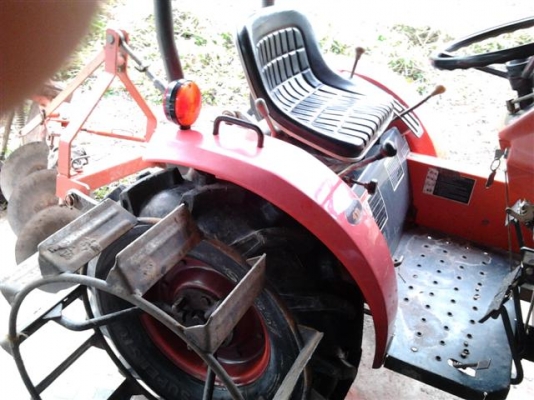 ขายรถไถนั่งขับ คูโบต้า KRT140 มี PTO ราคา  85000 บาท