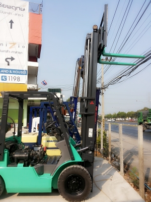 ขายถูก MITSUBISHI FG25 T ขนาด2.5ตัน เสาสูง3เมตร เกียร์ออร์โต้ เครื่องเบนซิล-แก็ส 2ระบบ งาไซค์ซิฟค์ การใช้งาน5555กว่าชั่วโมง รับประกันเครื่องเกียร์ดี6เดือน ราคาต่อรองได้สนใจติดต่อ0816161541