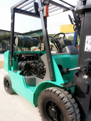 ขายถูก MITSUBISHI FG25 T ขนาด2.5ตัน เสาสูง3เมตร เกียร์ออร์โต้ เครื่องเบนซิล-แก็ส 2ระบบ งาไซค์ซิฟค์ การใช้งาน5555กว่าชั่วโมง รับประกันเครื่องเกียร์ดี6เดือน ราคาต่อรองได้สนใจติดต่อ0816161541