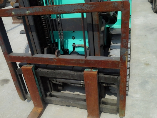 ขายถูก MITSUBISHI FG25 T ขนาด2.5ตัน เสาสูง3เมตร เกียร์ออร์โต้ เครื่องเบนซิล-แก็ส 2ระบบ งาไซค์ซิฟค์ การใช้งาน5555กว่าชั่วโมง รับประกันเครื่องเกียร์ดี6เดือน ราคาต่อรองได้สนใจติดต่อ0816161541