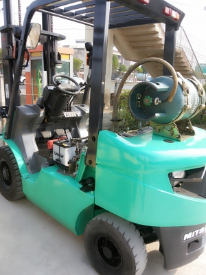 ขายถูก MITSUBISHI FG25 T ขนาด2.5ตัน เสาสูง3เมตร เกียร์ออร์โต้ เครื่องเบนซิล-แก็ส 2ระบบ งาไซค์ซิฟค์ การใช้งาน5555กว่าชั่วโมง รับประกันเครื่องเกียร์ดี6เดือน ราคาต่อรองได้สนใจติดต่อ0816161541