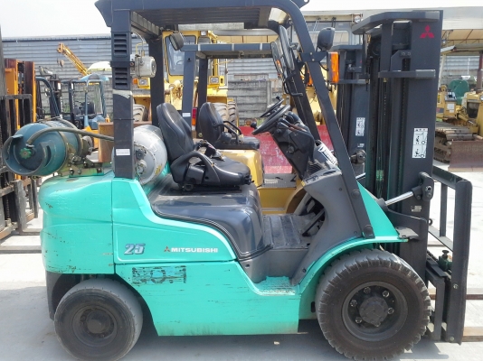 ขายถูก MITSUBISHI FG25 T ขนาด2.5ตัน เสาสูง3เมตร เกียร์ออร์โต้ เครื่องเบนซิล-แก็ส 2ระบบ งาไซค์ซิฟค์ การใช้งาน5555กว่าชั่วโมง รับประกันเครื่องเกียร์ดี6เดือน ราคาต่อรองได้สนใจติดต่อ0816161541