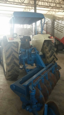 ขาย  ฟอร์ด 6610 เพลาเดียว ราคา420,000 ใช้งานง่าย โทร 081-8507085 (เอ)