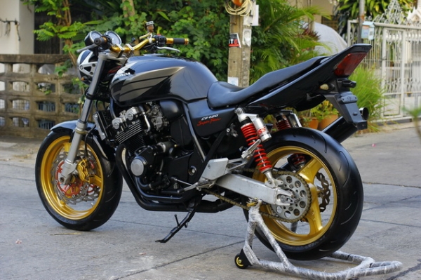 ขาย super 4 TEC สพม เดิมๆ สีดำสวยๆ ขาย super 4 TEC สพม เดิมๆ สีดำสวยๆ