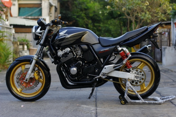 ขาย super 4 TEC สพม เดิมๆ สีดำสวยๆ ขาย super 4 TEC สพม เดิมๆ สีดำสวยๆ