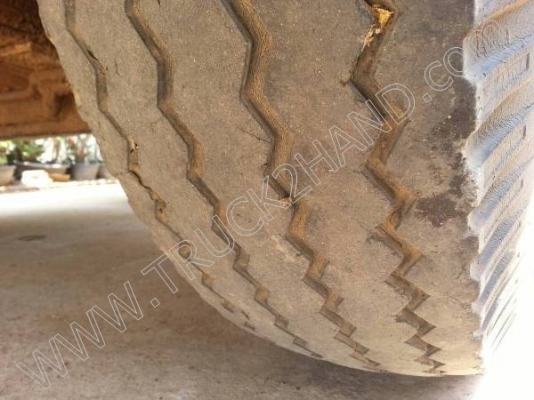 รถบรรทุก 6 ล้อโม่ปูน  ยี่ห้อ HINO ขนาดโม่ปูน 2.3 คิว  165 แรงม้า