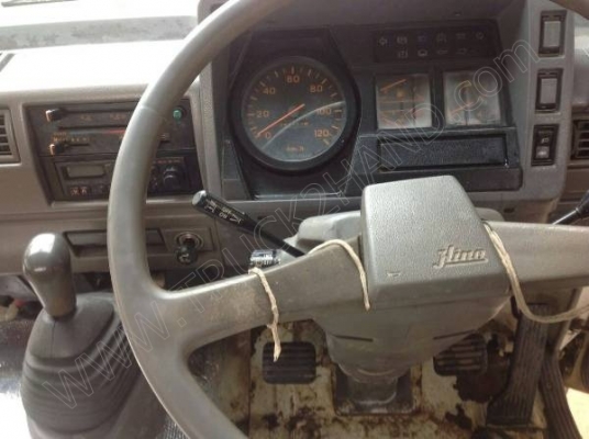 รถบรรทุก 6 ล้อโม่ปูน  ยี่ห้อ HINO ขนาดโม่ปูน 2.3 คิว  165 แรงม้า