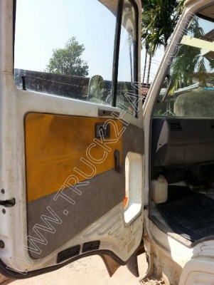 รถบรรทุก 6 ล้อโม่ปูน  ยี่ห้อ HINO ขนาดโม่ปูน 2.3 คิว  165 แรงม้า