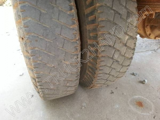 รถบรรทุก 6 ล้อโม่ปูน  ยี่ห้อ HINO ขนาดโม่ปูน 2.3 คิว  165 แรงม้า