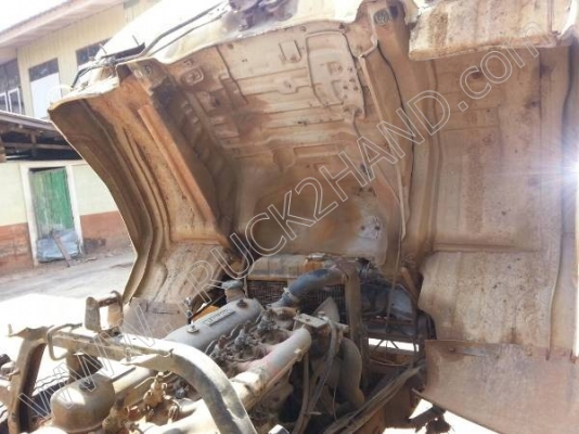 รถบรรทุก 6 ล้อโม่ปูน  ยี่ห้อ HINO ขนาดโม่ปูน 2.3 คิว  165 แรงม้า