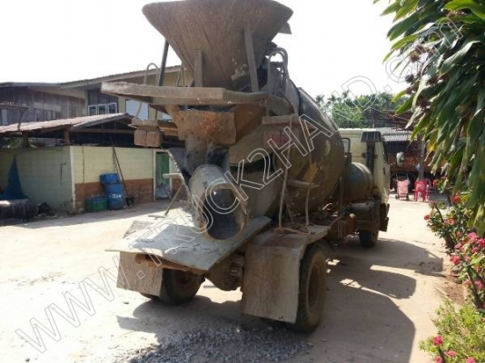 รถบรรทุก 6 ล้อโม่ปูน  ยี่ห้อ HINO ขนาดโม่ปูน 2.3 คิว  165 แรงม้า