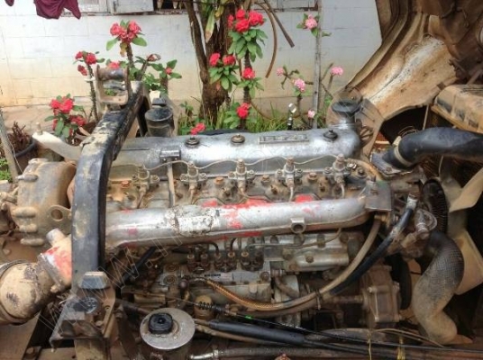 รถบรรทุก 6 ล้อโม่ปูน  ยี่ห้อ HINO ขนาดโม่ปูน 2.3 คิว  165 แรงม้า