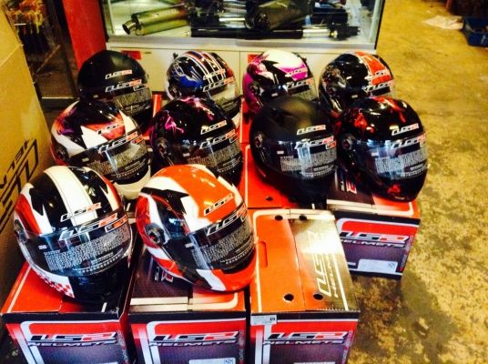 หวมกกันน๊อคมาใหม่เพียบแจ่มๆทั้งนั้นเลยจร้า