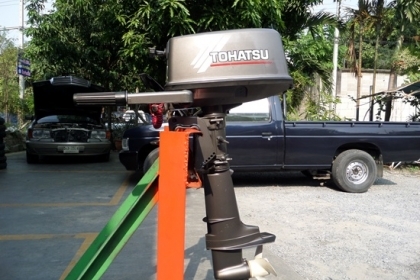 ขาย เครื่องเรือ TOHUTSU 5 แรง เครื่องเก่าญี่ปุ่น เครื่องติดได้ น้ำออกดี คันเกียร์หักตามรูป ติดเครื่องแล้วมีเสียงดังนิดหน่อย ขายตามสภาพ 12500