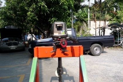 ขาย เครื่องเรือ TOHUTSU 5 แรง เครื่องเก่าญี่ปุ่น เครื่องติดได้ น้ำออกดี คันเกียร์หักตามรูป ติดเครื่องแล้วมีเสียงดังนิดหน่อย ขายตามสภาพ 12500