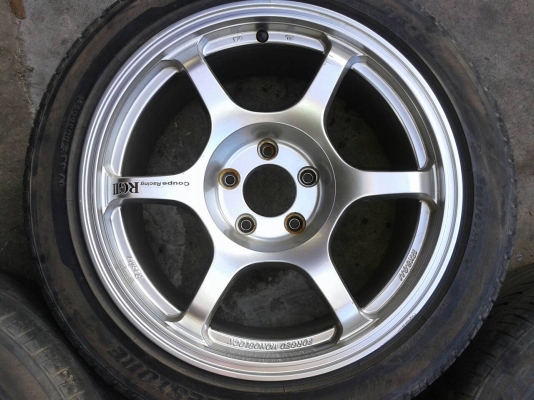 แม็ก RGII  ขอบ 17x8  พร้อมยาง 215 50 17 ปี 10 มี 1ชุด