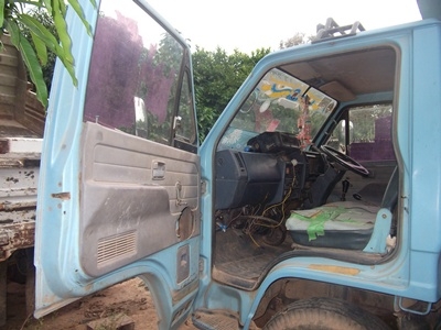 ฝากขายรถดัมพ์ 6 ล้อ ISUZU NKR 110 แรง สภาพพร้อมใช้