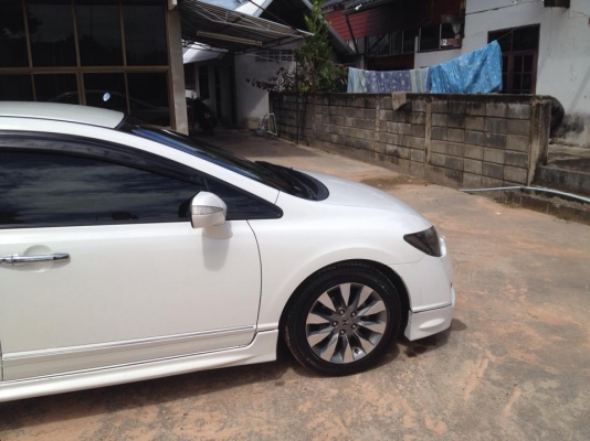 ขาย Honda Civic FD ปี 2010 เครื่อง 1.8 ตัวท็อป สีขาว Nevi วิ่งน้อย