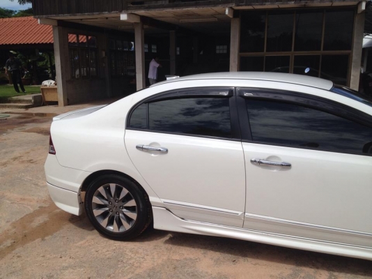 ขาย Honda Civic FD ปี 2010 เครื่อง 1.8 ตัวท็อป สีขาว Nevi วิ่งน้อย