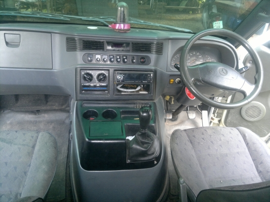 ต้องการขายรถตู้เบ็นซ์มือสอง รุ่นMB 140 D